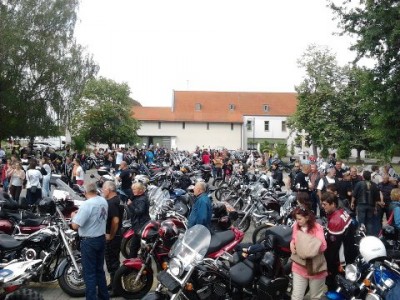 2012 Motorosok szentelése.jpg