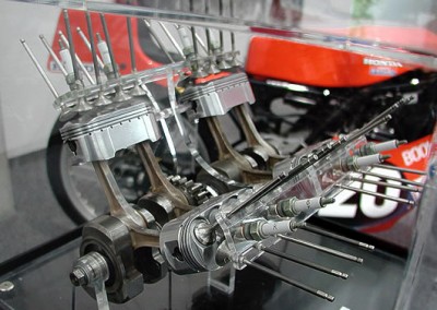 nr750-engine.jpg